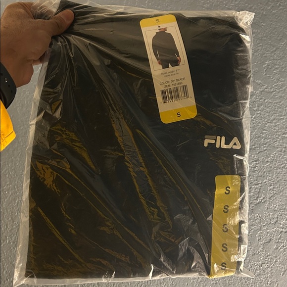 NWT Fila Men Performance Hoodie BLACK - size S sweatshirt comfy cozy activewear - Picture 2 of 9